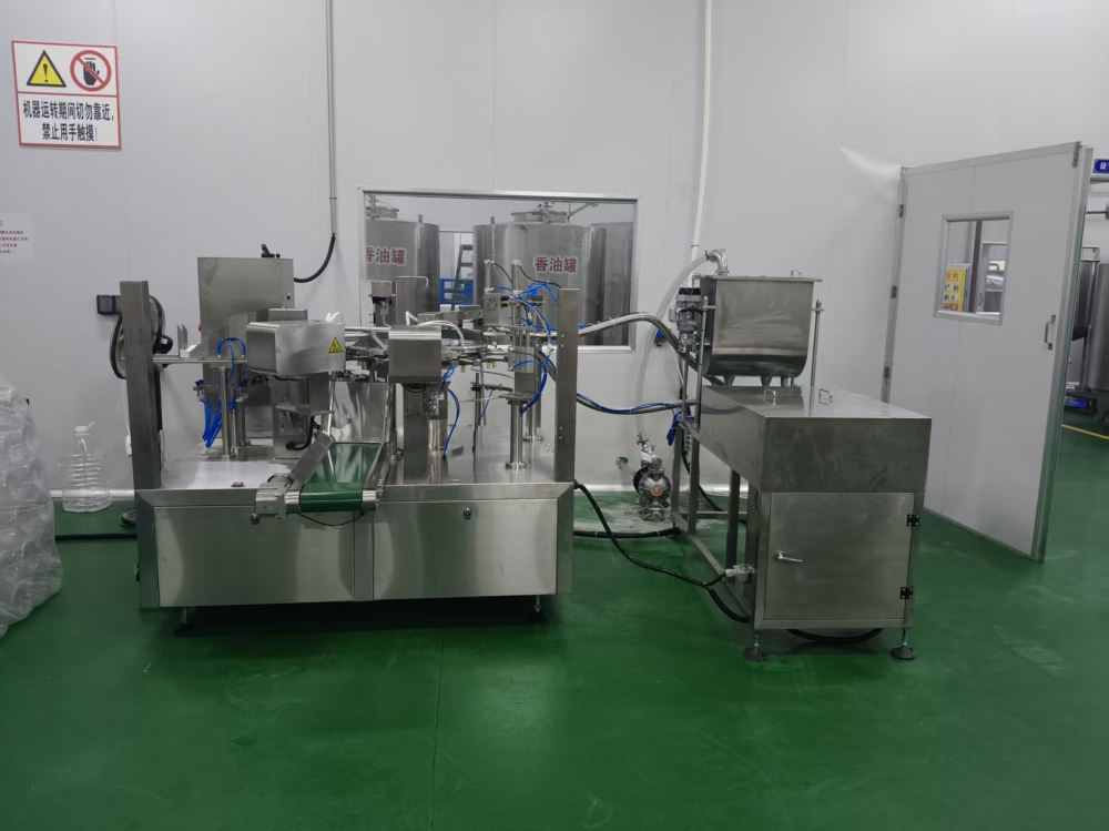 八工位雙醬下料全自動(dòng)給袋式包裝機(jī)詳解