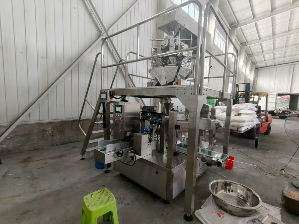 全自動吸嘴袋給袋式包裝機的功能原理和適用包裝產(chǎn)品