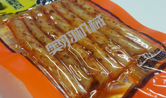 辣條統(tǒng)一標(biāo)準(zhǔn)帶來(lái)新挑戰(zhàn) 真空包裝延長(zhǎng)保質(zhì)期